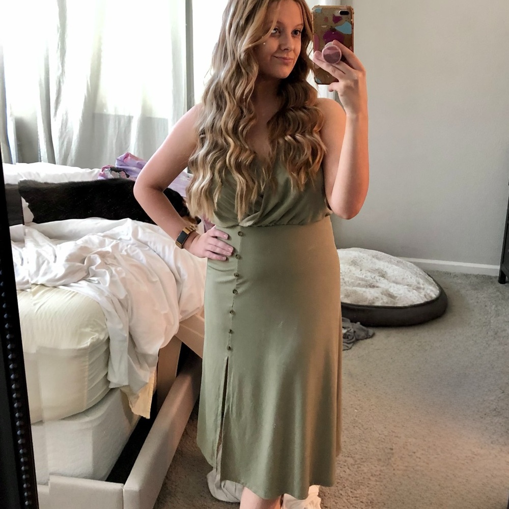 Collective Rack Sage Green Midi Dress Size M